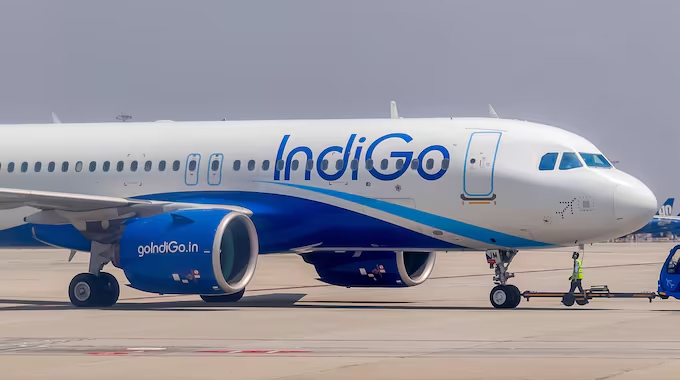 Indigo: విమానంలో 168 మంది.. పైలెట్ ల మేడే కాల్, అసలేం జరిగింది..?