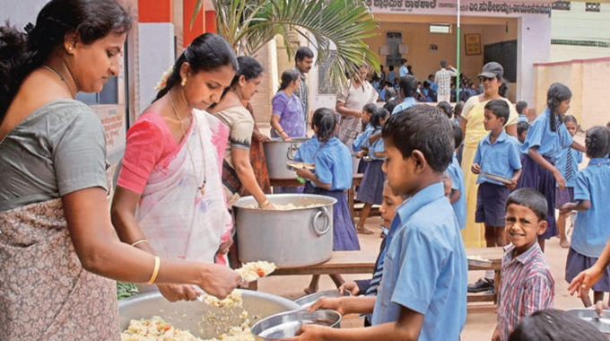 AP Govt Schools: ప్రభుత్వ పాఠశాలల్లో సన్న బియ్యం భోజనం ..విద్యార్థుల కోసం రాష్ట్ర ప్రభుత్వ నిర్ణయం..