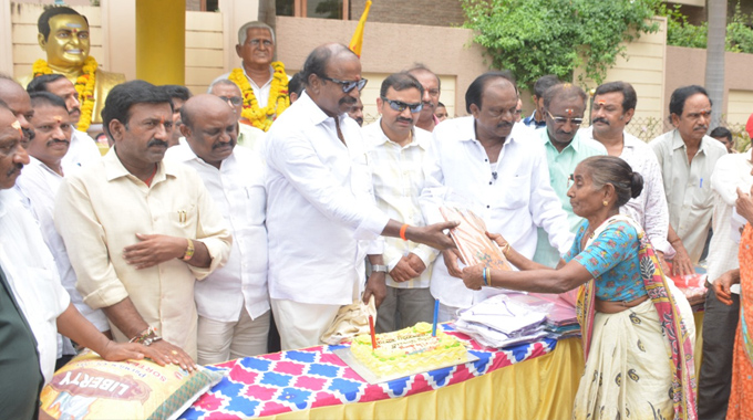 Balakrishna: రాజమండ్రిలో ఘనంగా బాలకృష్ణ జన్మదిన వేడుకలు…