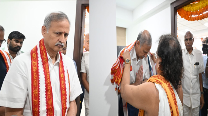APNRT: ఏపీ ఎన్ఆర్టీ సొసైటీ అధ్యక్ష బాధ్యతలు చేపట్టిన రవివేమూరు APNRT: ఏపీ ఎన్ఆర్టీ సొసైటీ అధ్యక్ష బాధ్యతలు చేపట్టిన రవివేమూరు