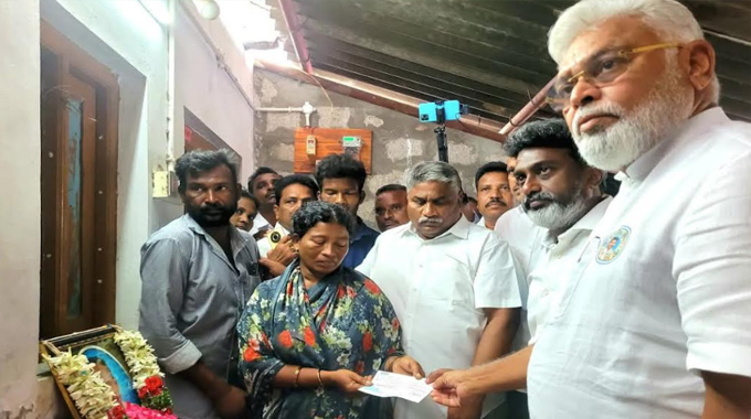 YSRCP: సింగయ్య కుటుంబానికి వైసీపీ ఆర్థిక సాయం..!