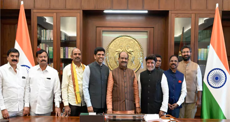 Nandamuri Balakrishna: పార్లమెంటు ఆవరణలో బాలయ్య సందడి
