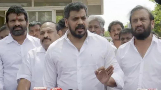 Anil Kumar Yadav: అనుచిత వ్యాఖ్యల కేసులో అనిల్ కుమార్ యాదవ్‌కు మరోసారి పోలీస్ నోటీసులు..