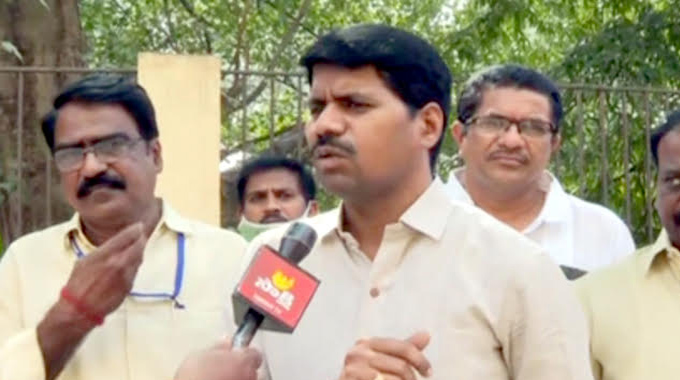 Kakarla Venkatarami Reddy: కూటమి హామీల పై ఏపీ ఉద్యోగ సంఘాలు నిరసన..