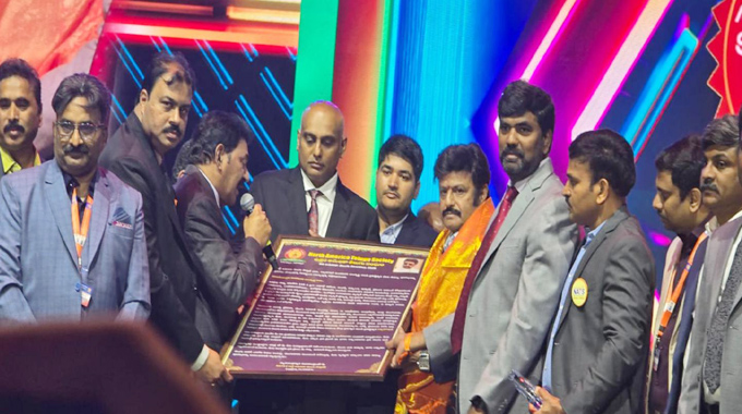 NATS: నందమూరి బాలకృష్ణకు ‘జీవితసాఫల్య పురస్కారం’ అందించిన నాట్స్ NATS: నందమూరి బాలకృష్ణకు ‘జీవితసాఫల్య పురస్కారం’ అందించిన నాట్స్