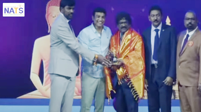 NATS: నాట్స్ తెలుగు సంబరాల్లో ‘లిరిసిస్ట్’ చంద్రబోస్కు స్పెషల్ అవార్డు NATS: నాట్స్ తెలుగు సంబరాల్లో ‘లిరిసిస్ట్’ చంద్రబోస్కు స్పెషల్ అవార్డు