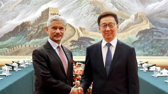 China: భారత్-చైనా మధ్య చర్చలు మొదలు.. ఉపఖండంలో నవశకం ఆరంభమవుతుందా..?
