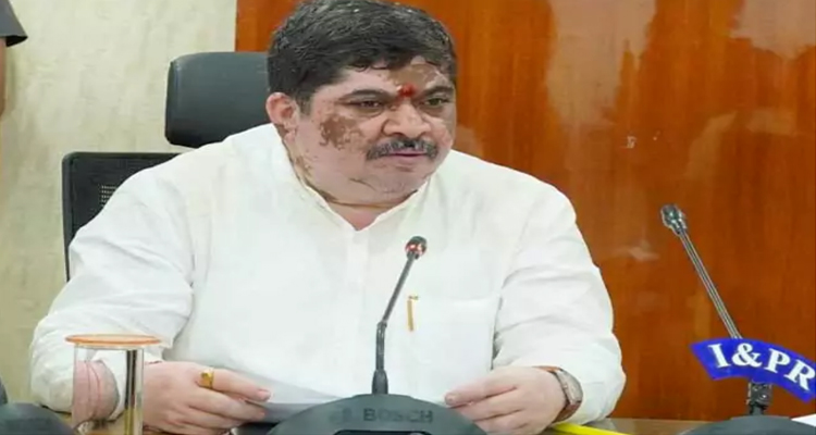 Ponnam Prabhakar : ఎంపీలు రాజీనామా చేస్తే .. ఎందుకు అమలుకావో : మంత్రి పొన్నం