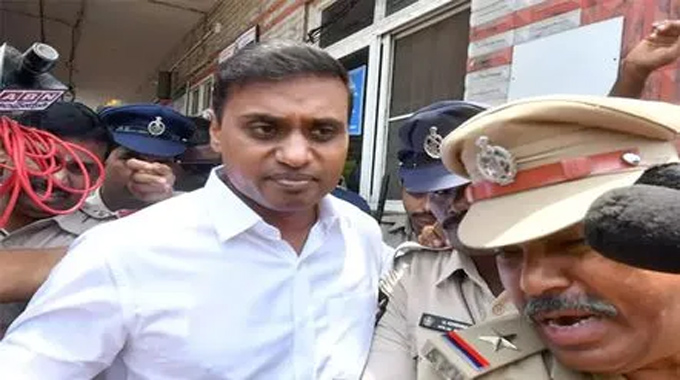 Acb Court Granted Interim Bail To Mp Mithun Reddy