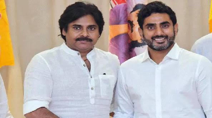 People Star: పవన్ కు సరికొత్త బిరుదుతో బర్త్డే విషెస్ చెప్పిన లోకేష్..