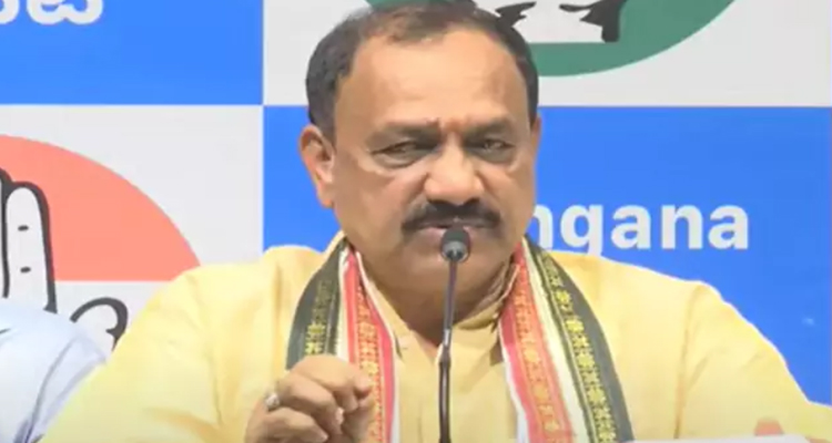 Mahesh Kumar : కడుపునిండా విషం పెట్టుకొని.. కౌగిలించుకొన్నట్లుగా : మహేశ్‌కుమార్‌ గౌడ్‌