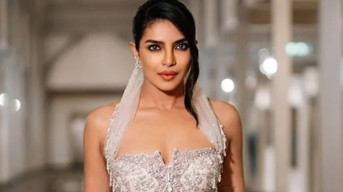 Priyanka Chopra: ఆ ఇండియ‌న్ మూవీ కోసం వెయిట్ చేస్తున్నా !