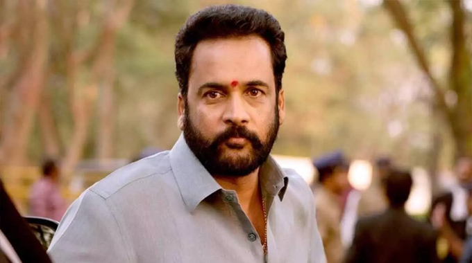 Sivaji: అఖిల్ సినిమాలో ఛాన్స్ కొట్టేసిన మంగ‌ప‌తి