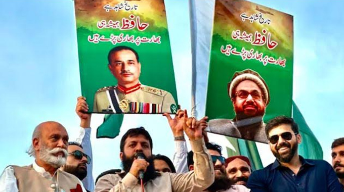 Islamabad: ఉగ్రమూకలు, హైజాకర్ల రక్షణకు పాక్ ప్రయత్నాలు.. చట్టాన్నే సవరించిన పొరుగుదేశం…