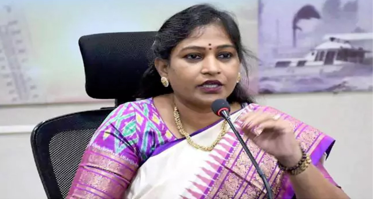 Home Minister Anitha: శాంతిభద్రతలకు విఘాతం కలిగిస్తే సహించం: హోంమంత్రి అనిత Annual Police Recruitment Planned Says Home Minister Anitha