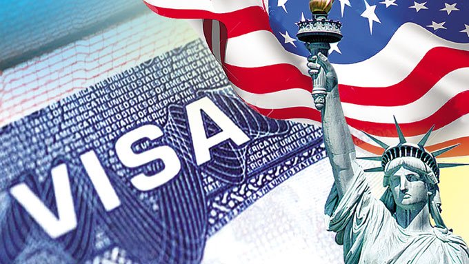 US visa : అమెరికా వీసా ఆలస్యం.. వేలాది భారత విద్యార్థులపై ప్రభావం