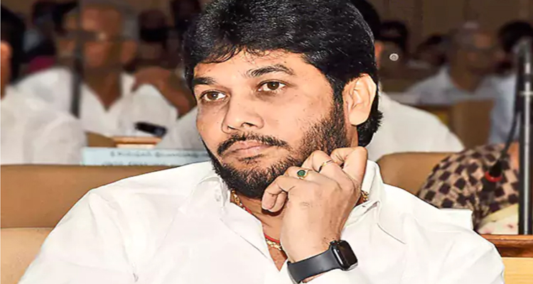Ananthababu:ఎమ్మెల్సీ అనంతబాబు కు హైకోర్టులో ఎదురుదెబ్బ