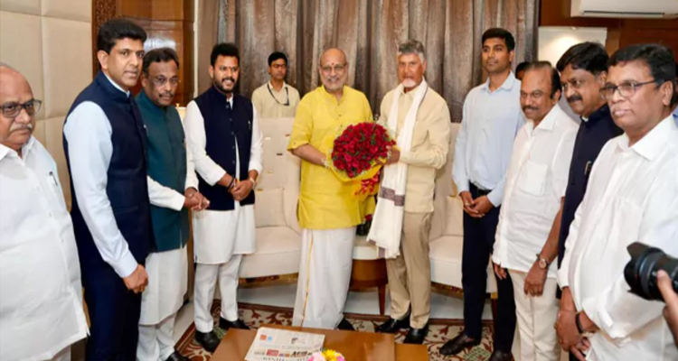CP Radhakrishnan:  ఎన్డీయేలో ఉన్నప్పుడు ప్రతిపక్ష అభ్యర్థికి ఎలా మద్దతు ఇస్తాం? : చంద్రబాబు
