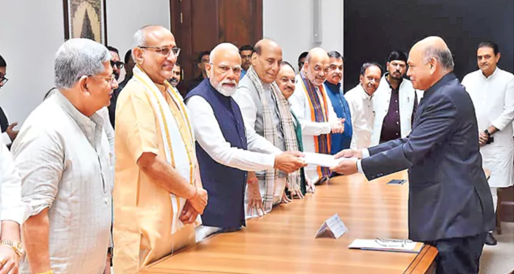 Vice President : ఉపరాష్ట్రపతి పదవికి రాధాకృష్ణన్‌ నామినేషన్‌ దాఖలు