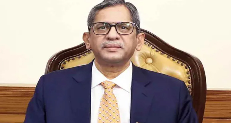 Justice N.V. Ramana: తెలుగు భాషలో పునాది ఉంటేనే .. ఇంగ్లీష్‌లో పట్టు : జస్టిస్‌ ఎన్‌.వి.రమణ
