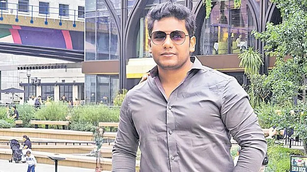 Manohar Reddy:అరేనా ఇన్నోవా బ్రాండ్‌ అంబాసిడర్‌గా తెలుగు యువకుడు