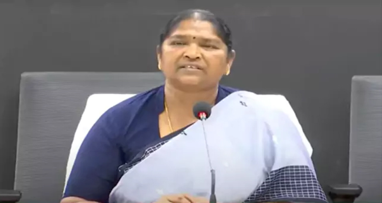 Minister Seethakka : పర్యాటక శాఖతో కలిసి జంపన్నవాగు  అభివృద్ధి : మంత్రి సీతక్క
