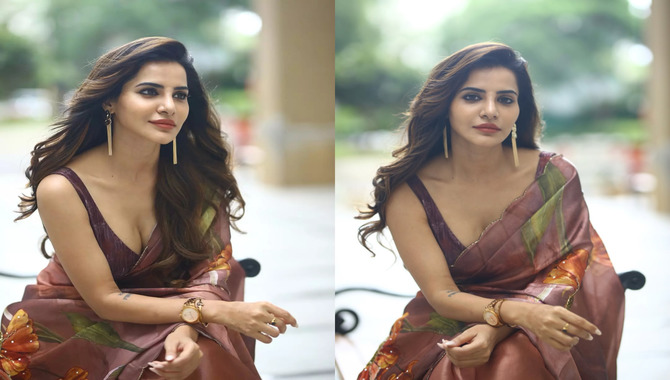 Anshu Reddy: ఫ్లోర‌ల్ శారీలో అన్షురెడ్డి మెరుపులు