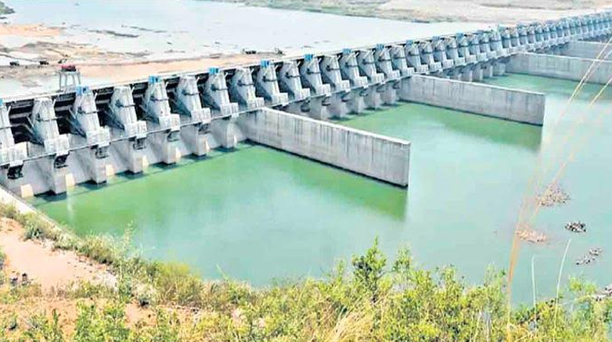 AP vs TS: బనకచర్లపై రాజుకున్న పొలిటికల్ వార్..