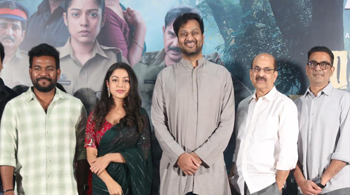 Constable Kanakam: మెగాస్టార్ చిరంజీవి లాంచ్ చేసిన కానిస్టేబుల్ కనకం థ్రిల్లింగ్ ట్రైలర్