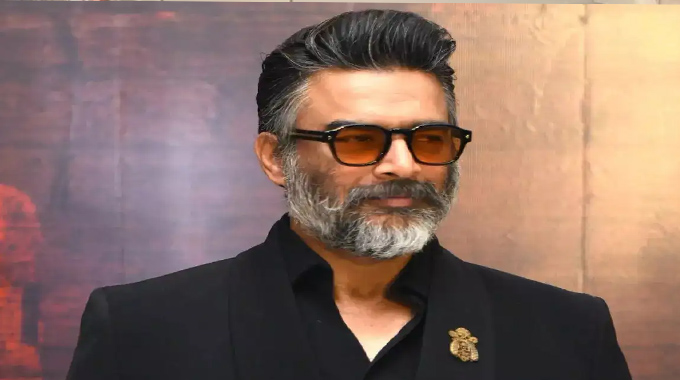 Madhavan: సీనియ‌ర్ల నుంచి నేర్చుకుంది అదే
