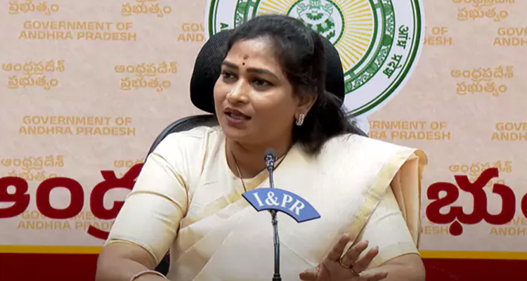 Minister  Anitha:దీని వెనుక ఏం జరిగిందో .. ఎవరున్నారో పరిశీలిస్తున్నాం : మంత్రి అనిత