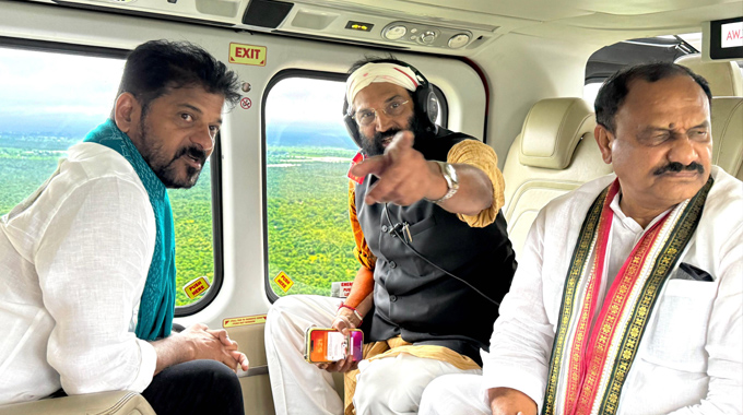 Floods: వరదల పరిస్థితిపై సమీక్ష నిర్వహిస్తున్న ముఖ్యమంత్రి రేవంత్ రెడ్డి