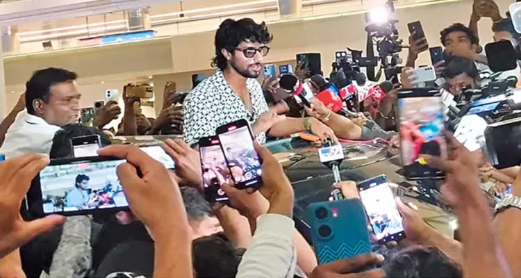 Tilak Varma Gets A Grand Welcome In Shamshabad Airport