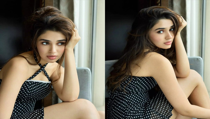 Krithi Shetty Hot Black Dresa
