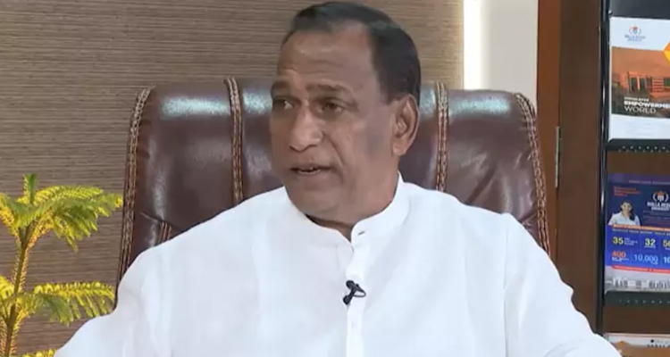 Minister Mallareddy : కవిత పై వేటు  సరైన నిర్ణయమే : మల్లారెడ్డి