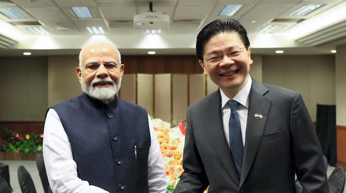 Modi: సింగపూర్ ప్రధానితో మోడీ భేటీ.. కీలక ఒప్పందాలపై సంతకాలు!