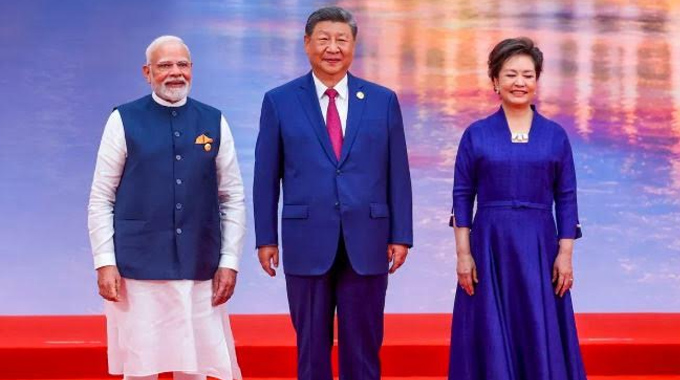 China: భారత్-చైనా యుగళగీతం.. జిన్ పింగ్ తో మోడీ భేటీ..