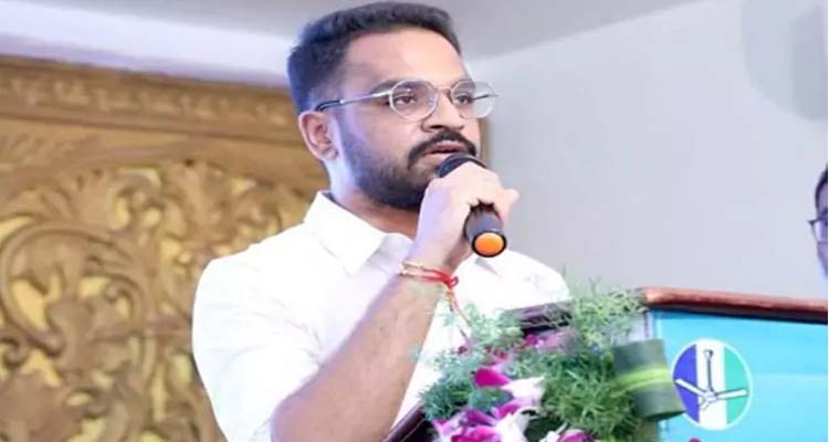 Sajjala Bhargav Reddy Attends Cid Inquiry