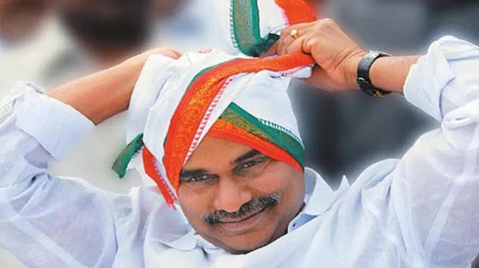 Y.S. రాజశేఖర్ రెడ్డి: పేదల గుండెల్లో శాశ్వత స్థానం సంపాదించిన తెలుగు నేత..