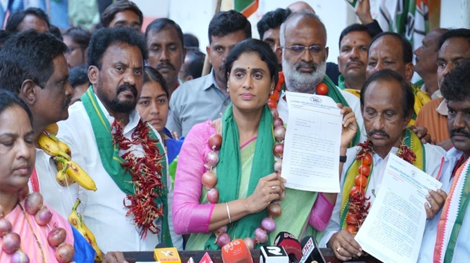 Ys Sharmila Protest Against Tdp Alliance Govt