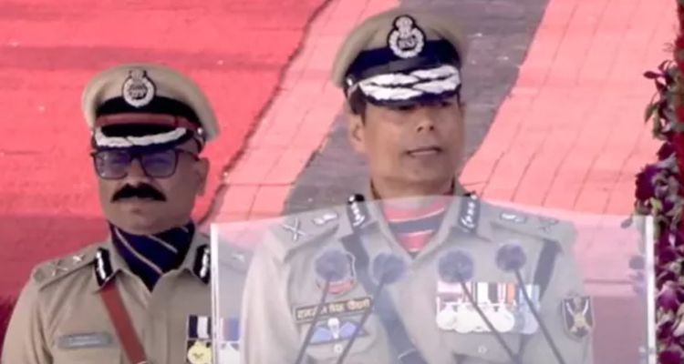 BSF: స్మగ్లింగ్, టెర్రరిజాన్ని అడ్డుకోవడంలో ఐపీఎస్లే కీలకం : డీజీ దల్జీత్ సింగ్ Bsf Dg At Ips Passing Out Parade