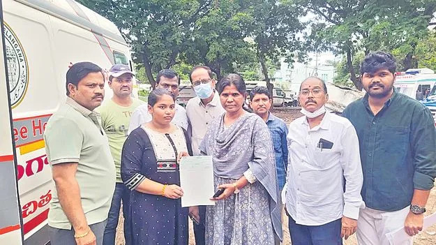 Kurnool: కర్నూలు బస్సు దుర్ఘటన.. వారికి ఎక్స్ గ్రేషియా ప్రకటించిన తెలంగాణా ప్రభుత్వం Compensation Given To Families Of Telangana Victims