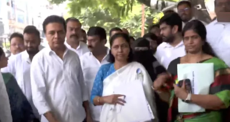 Jubilee Hills: జూబ్లీహిల్స్ ఉప ఎన్నిక .. నామినేషన్ దాఖలు చేసిన మాగంటి సునీత Hyderabad Maganti Sunitha Files Nomination