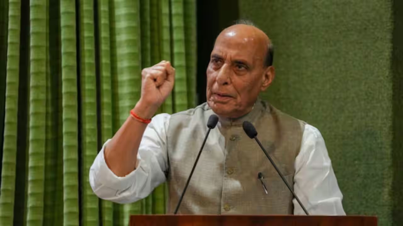Rajnath Singh: పాకిస్థాన్ ప్రతి అంగుళం బ్రహ్మోస్ రేంజ్లోనే.. రాజ్నాథ్ సింగ్ వార్నింగ్ Pakistan Is Within Every Inch Of Brahmos Range Rajnath Singh Warns