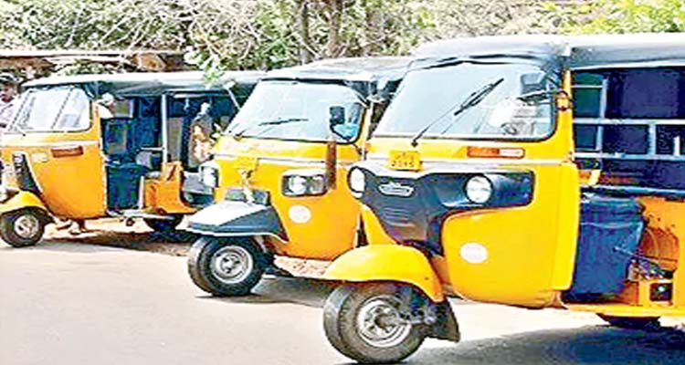 Cm Chandrababu To Launch Auto Driver Sevalo Scheme Today