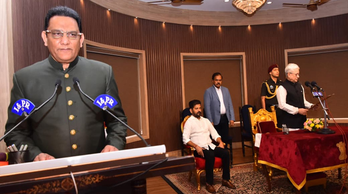 Azharuddin: మంత్రిగా ప్రమాణ స్వీకారం చేసిన అజారుద్దీన్ Azharuddin Sworn In As Minister