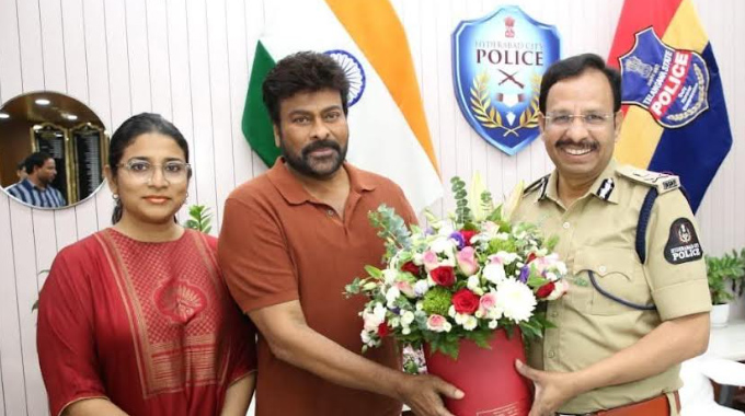 Chiranjeevi Meets Cp Sajjanar