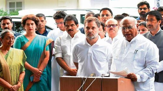 Bihar: బిహార్ ఎన్నికలకు కాంగ్రెస్ స్టార్ క్యాంపెయినర్స్ వీరే..! Rahul Gandhi Sonia Gandhi Among 40 Star Campaigners For Bihar Elections