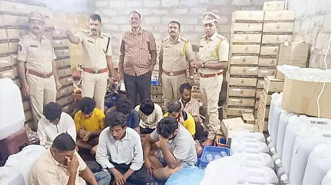 Fake Liquor Making In Ap