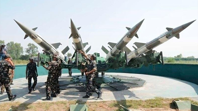IAF: భారత డిఫెన్స్ రంగంపై విదేశాల ఆసక్తి.. ఆయుధాల కొనుగోలు చేస్తామంటూ బారులు…! Indian Airforce Is Attract World